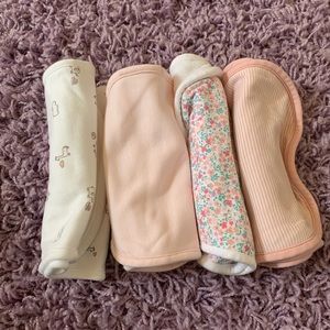 Burp cloth set